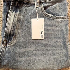 Vervet Light Wash Denim Boyfriend Jeans